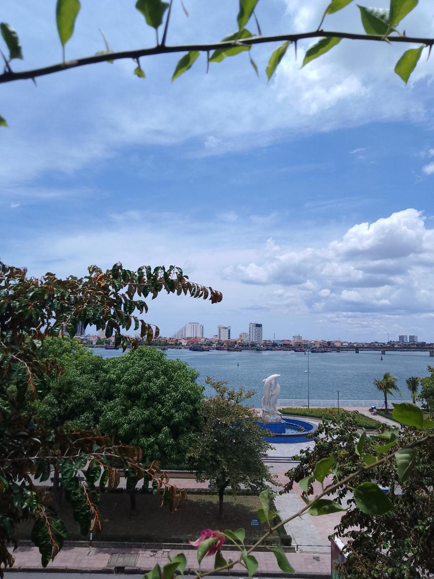 Nha Nghi Hang Nga Dong Hoi Kültér fotó