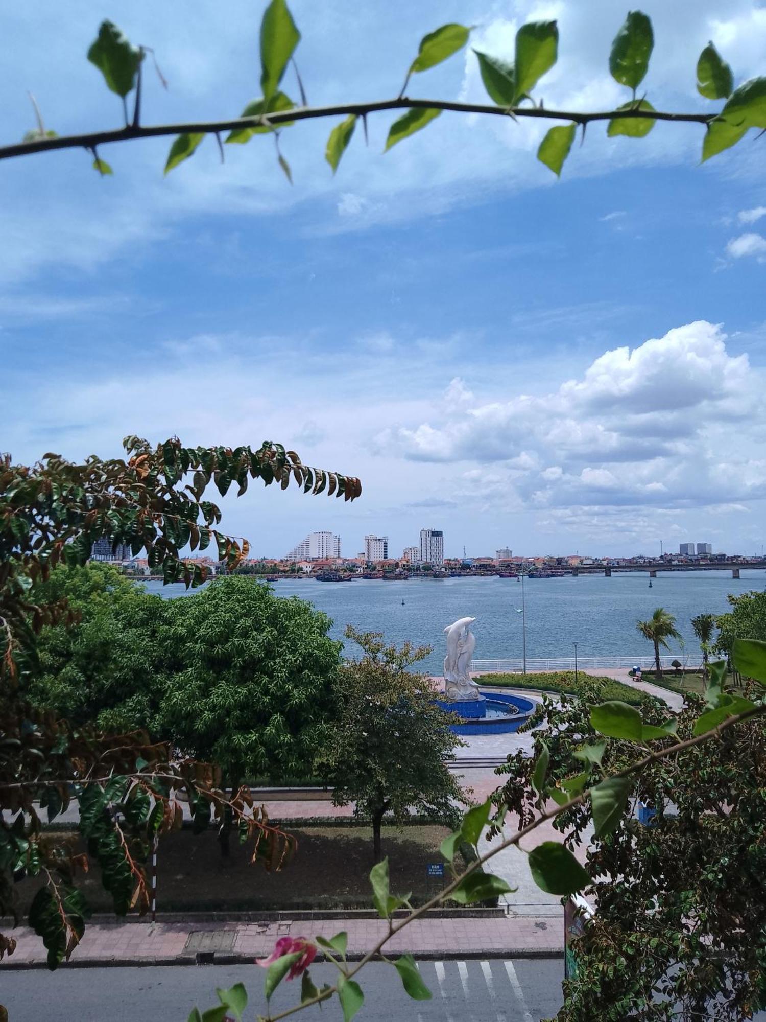 Nha Nghi Hang Nga Dong Hoi Kültér fotó